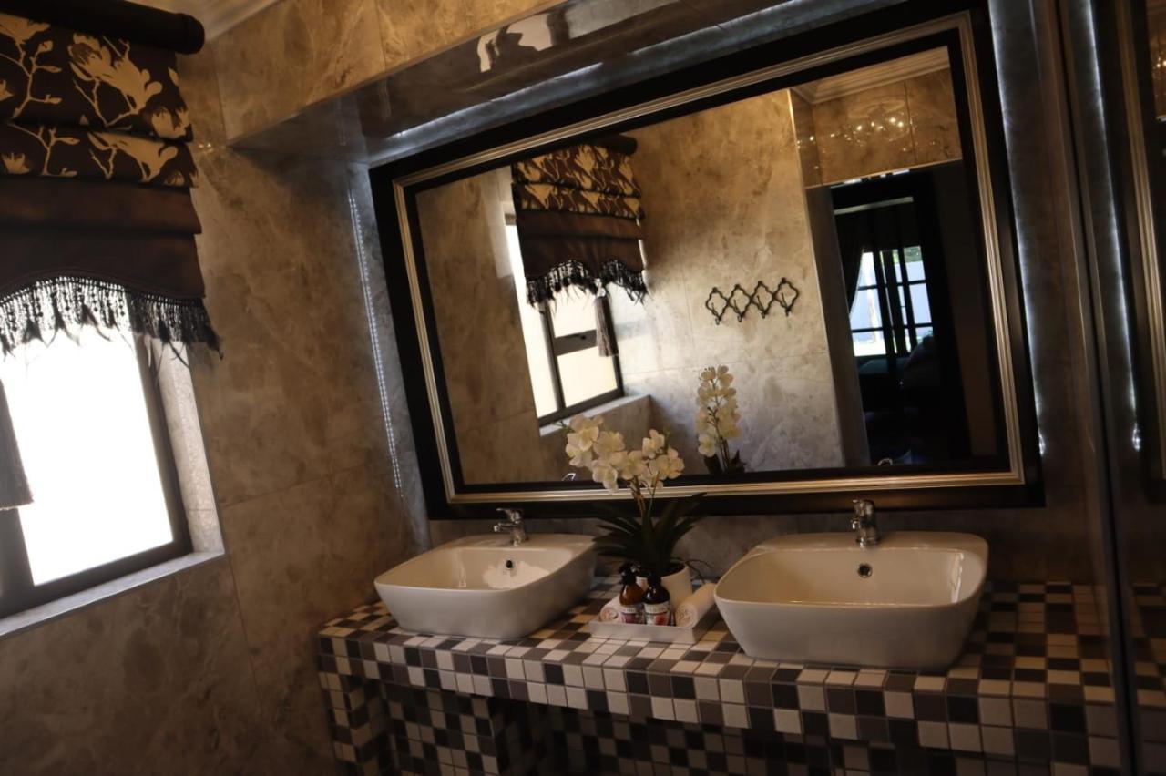 Villa Grande Luxury Accommodation Велком Екстериор снимка